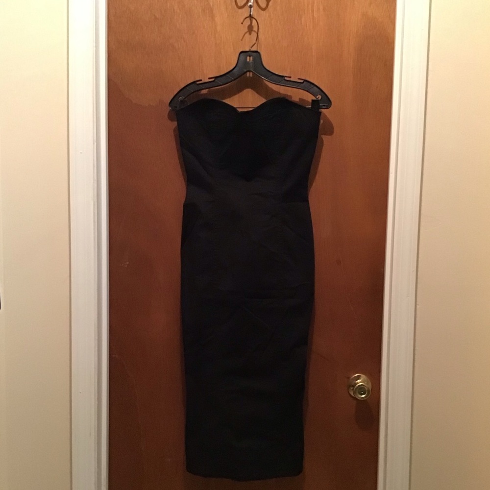 Hourglass Sweetheart Midi